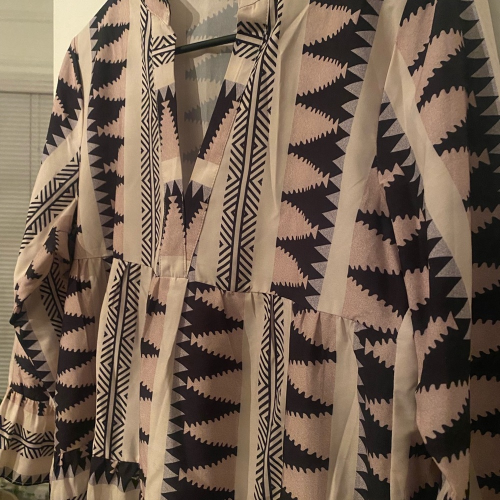 Dress size small - Picture 2 of 3